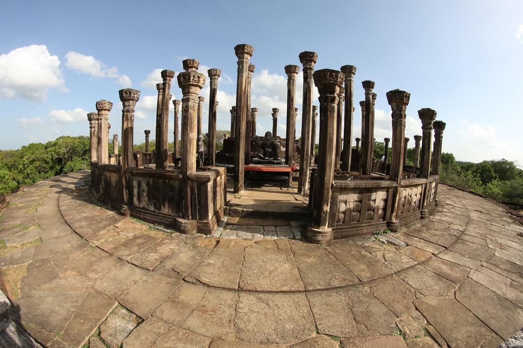 Miracle Resorts & Villas Polonnaruwa Ngoại thất bức ảnh